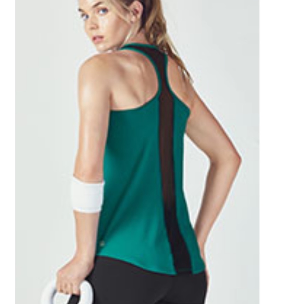 Fabletics Amna Workout Tunic/Tank Size Medium